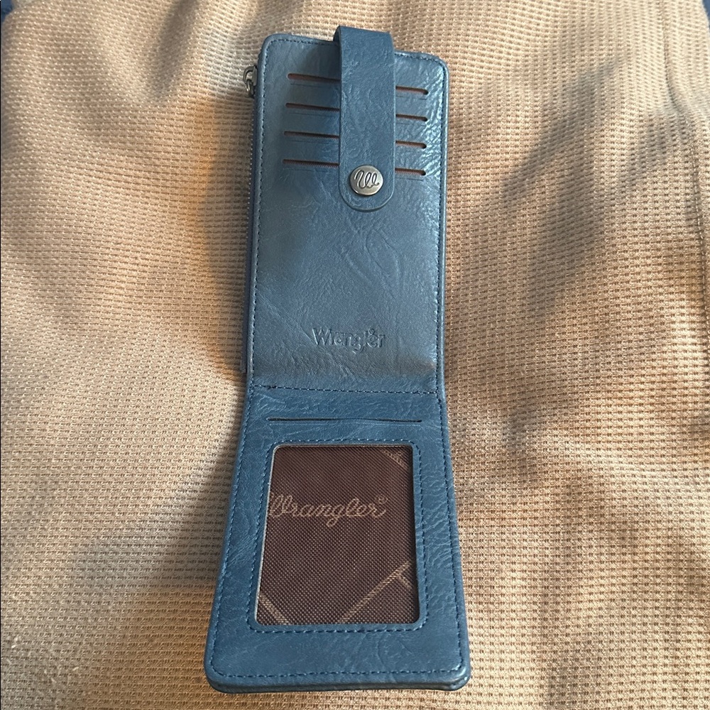 Wrangler RFID Wallet - Picture 4 of 4